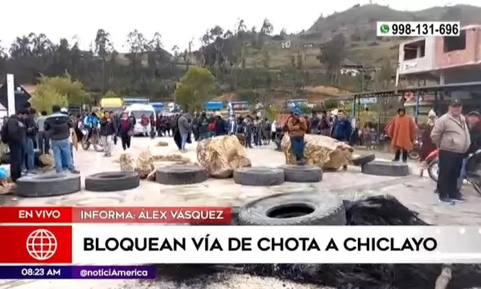 Cajamarca Ronderos Bloquearon Carretera De Chota Hacia Chiclayo