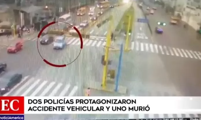 Cercado De Lima Polic A Muri Al Estrellar Su Moto Contra Una Minivan