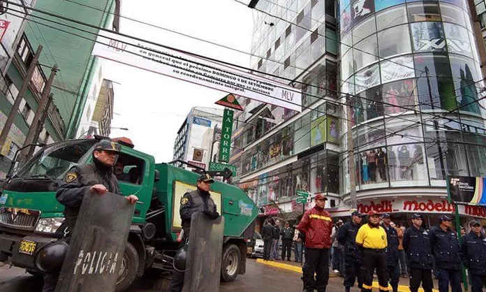 Encuentran un feto dentro de un basurero en Gamarra América Noticias