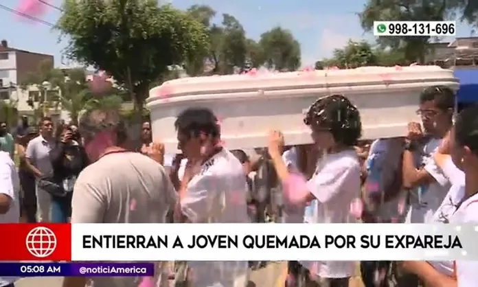 Familiares Enterraron A Joven Quemada Por Su Expareja