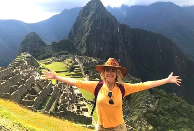 Los actores Fernanda Castillo y Erik Hayser se encuentran en Perú y así la pasan