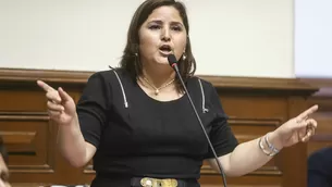 Encuesta se refiere a la presidenta de la comisión de Educación, Tamar Arimborgo. Foto: El Comercio