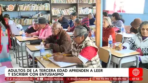 Adultos mayores aprenden a leer y escribir en Ventanilla