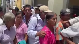 Adultos mayores esperan bajo temperaturas que llegan a los 36 grados en Piura / Captura: Canal N