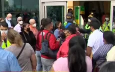 Aeropuerto Jorge Chávez: pasajeros protestan por reprogramación de vuelos  - Noticias de aeropuerto