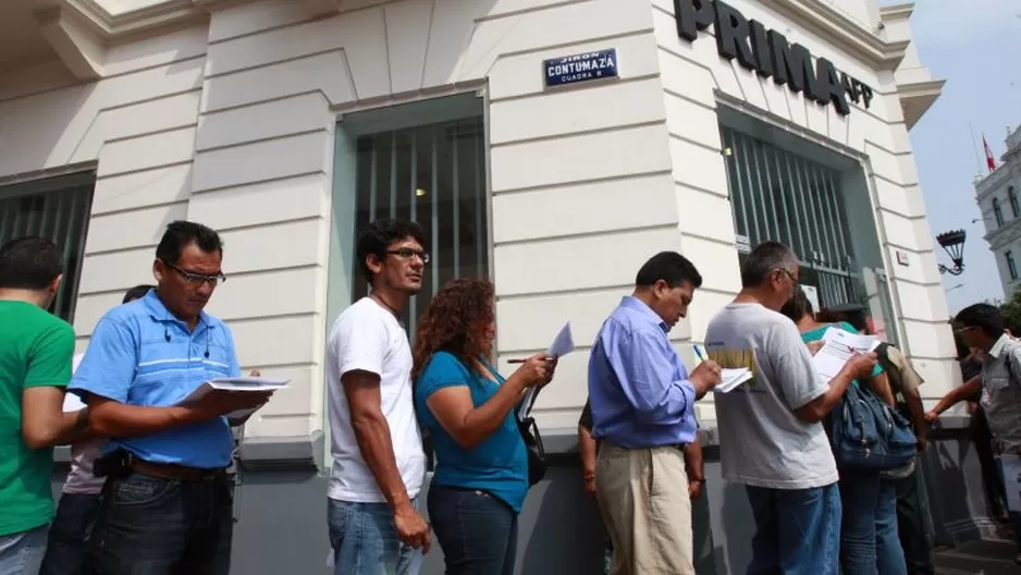 Ya puede iniciarse el trámite para cobrar hasta el 95.5% de los fondos de jubilación. Foto: Semana Económica