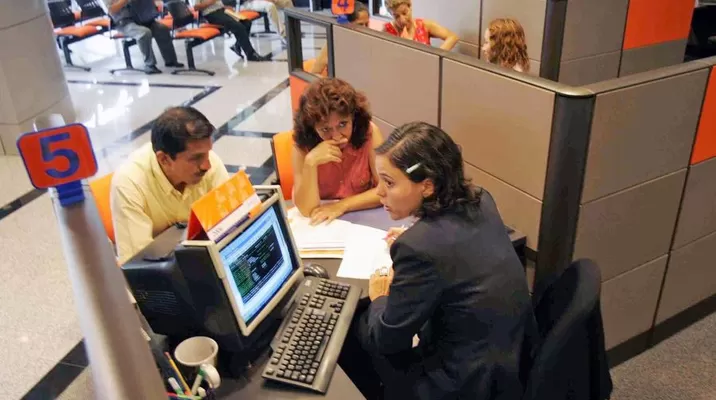 Afiliados a las AFP de 65 años o más podrán disponer de hasta 95.5% de sus fondos. Foto: Andina Afiliados a las AFP de 65 años o más podrán disponer de hasta 95.5% de sus fondos. Foto: Andina