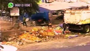 Basura acumulada en la avenida Nicolás Ayllón, El Agustino. Foto: Canal N