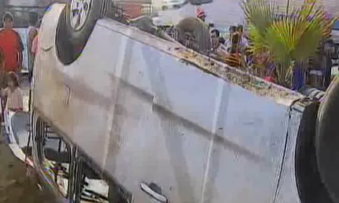 Al menos 10 heridos dejó un violento choque en la Panamericana Sur