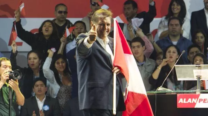 Por su parte, Lourdes Flores destacó el rol de los migrantes en el Perú y afirmó que “Alianza Popular no será indiferente a sus necesidades”. Foto: elcomercio Por su parte, Lourdes Flores destacó el rol de los migrantes en el Perú y afirmó que “Alianza Popular no será indiferente a sus necesidades”. Foto: elcomercio