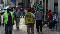 Magdalena evalúa prohibir que cambistas operen en calles del distrito. Foto: Andina