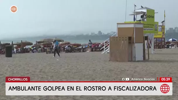 Ambulante golpea en el rostro a fiscalizadora en la playa Agua Dulce. Foto: América Noticias Ambulante golpea en el rostro a fiscalizadora en la playa Agua Dulce. Foto: América Noticias