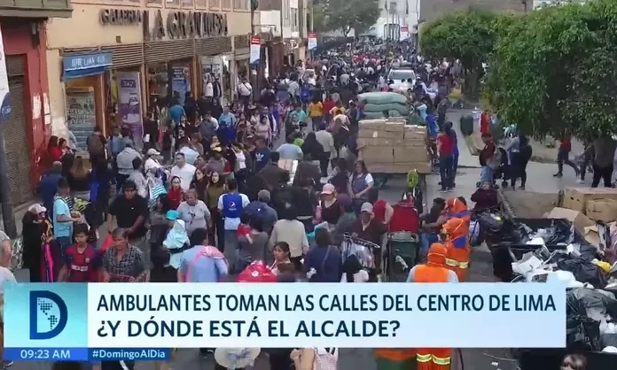 Ambulantes toman las calles del Centro de Lima
