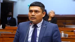 Américo Gonza se pronunció sobre la situación del presidente del Congreso. / Video: Canal N