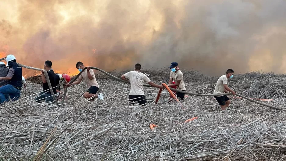 Incendio en Chimbote. Foto: Mindef