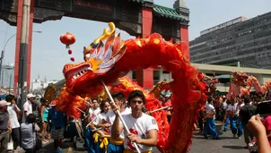 Tradicional danza de dragones en la calle Capón. Foto referencial: lamula.pe