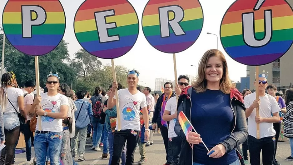 Mercedes Aráoz participó en la marcha / Foto: Carlos Bruce