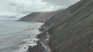 Huaicos mantienen bloqueados 9 km de la Panamericana Sur en Quebrada Honda. Cientos de vehículos siguen varados mientras el Ejército y maquinaria pesada realizan labores de limpieza. Video: Canal N