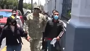 Militar disparó contra asaltante en Arequipa.