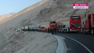 Caída de rocas y deslizamiento interrumpen tránsito en Panamericana Sur, sector Quebrada Honda en Arequipa. / Video: Canal N