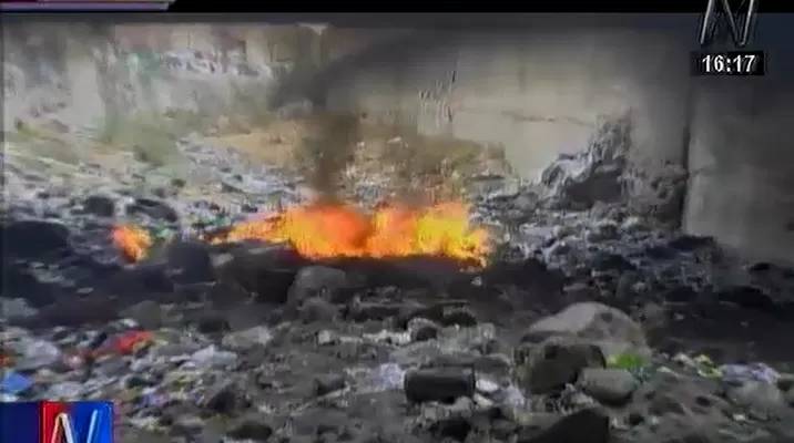 Arequipa: Policía intervino a indigentes que ocupan torrenteras / Foto: captura Canal N Arequipa: Policía intervino a indigentes que ocupan torrenteras / Foto: captura Canal N