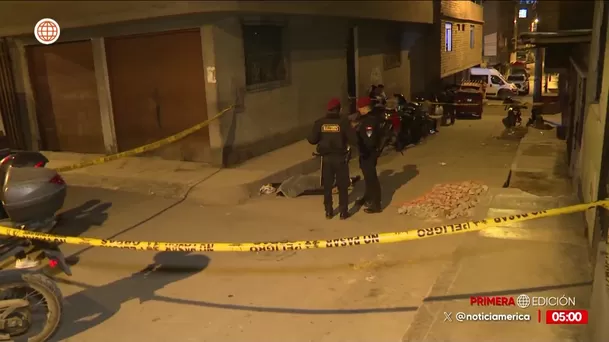 Asesinan a balazos a dos hombres en San Juan de Lurigancho. Foto: América Noticias Asesinan a balazos a dos hombres en San Juan de Lurigancho. Foto: América Noticias