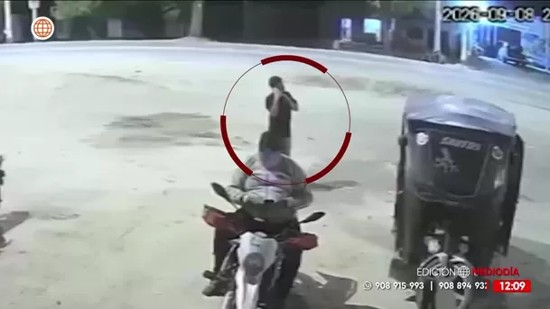 Asesinan a hombre de tres disparos fuera de un bar en Piura. Foto: América Noticias Asesinan a hombre de tres disparos fuera de un bar en Piura. Foto: América Noticias
