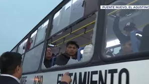 El vehículo sufrió daños severos, con el parabrisas completamente destrozado. / Video: Canal N