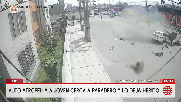 Auto atropella a joven cerca de paradero y lo deja herido en Ate. Foto: América Noticias Auto atropella a joven cerca de paradero y lo deja herido en Ate. Foto: América Noticias