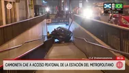 Auto cae a acceso de la Estación Central del Metropolitano