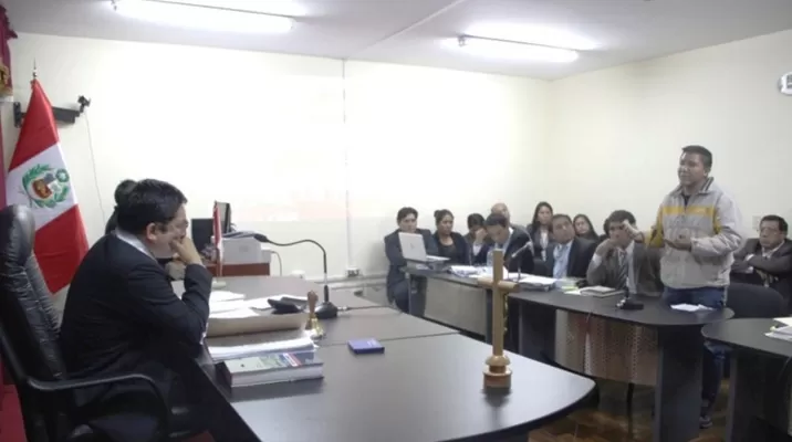 Ayacucho: dictan prisión preventiva para profesor que agredió a policías / Andina Ayacucho: dictan prisión preventiva para profesor que agredió a policías / Andina