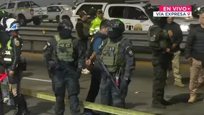 Balacera en Vía Expresa deja dos muertos y policías heridos. Foto y video: Canal N