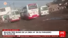 Balean buses de la Línea 49 en paradero de Huáscar en SJL
