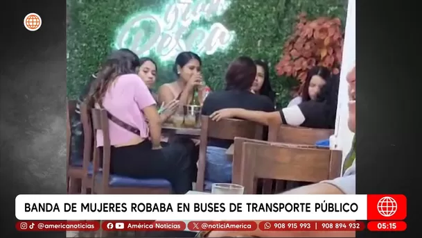 Banda de mujeres robaba en buses de transporte público en Comas. Foto: América Noticias Banda de mujeres robaba en buses de transporte público en Comas. Foto: América Noticias