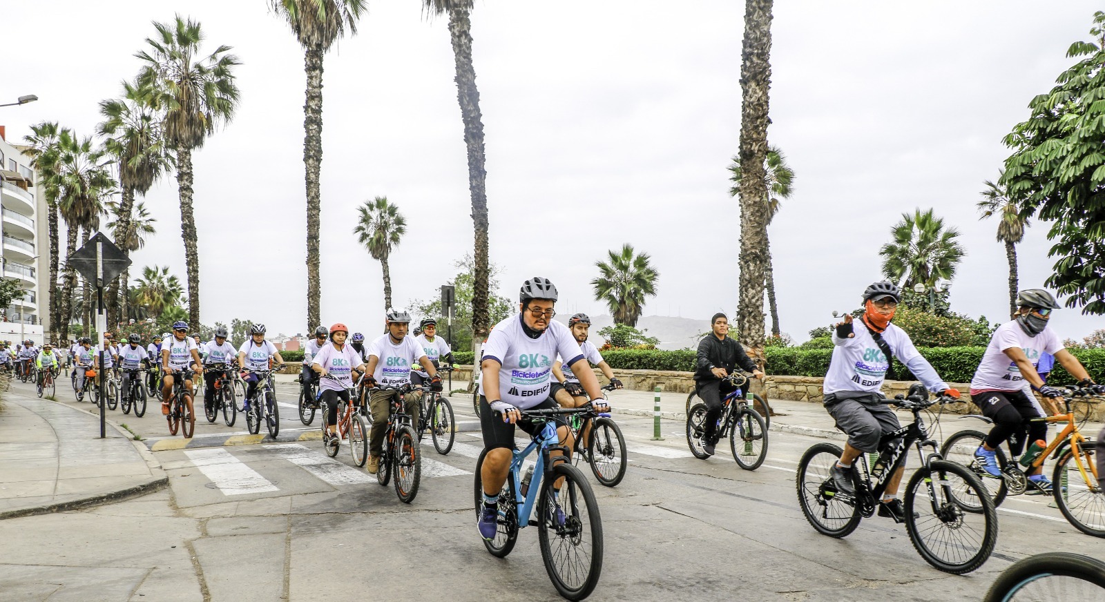 Más de 500 personas participaron en la primera Bicicletada Familiar 8K en Barranco