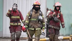 Bomberos Voluntarios del Perú. Foto: Andina