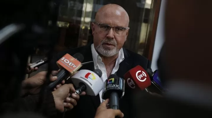 Carlos Bruce, vocero de la bancada de Peruanos por el Kambio. Foto: Perú 21 Carlos Bruce, vocero de la bancada de Peruanos por el Kambio. Foto: Perú 21