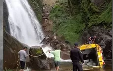 Cajamarca: cuatro muertos dejó caída de vehículos de caudales a un río - Noticias de cinco-muertos