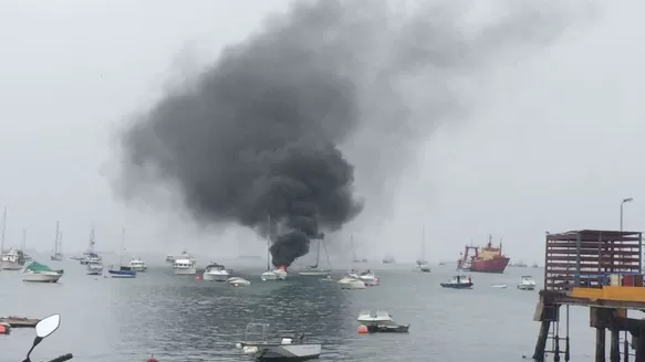 Se investigan las causas del incendio. Foto: América Noticias