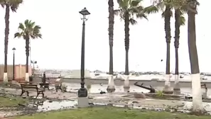 Toda la zona que comprende la Plaza Grau también se vio repleta de piedras / Voideo: Canal N