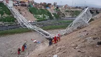 Puente peatonal en construcción cayó sobre el río Rímac en el Callao. Foto: El Comercio