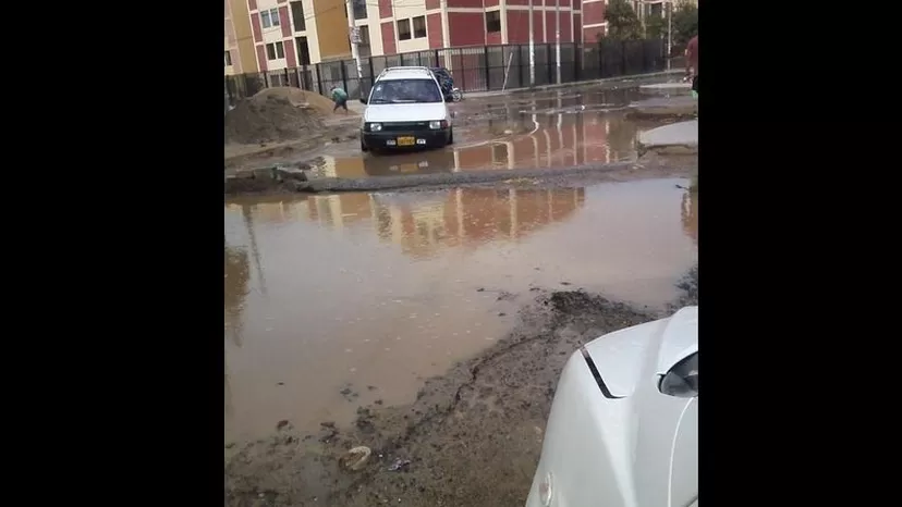 Calles se encuentran inundadas de aguas residuales en Chiclayo