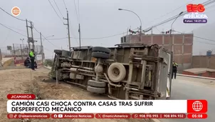 Camión con arena vuelca tras falla mecánica en Jicamarca. Foto y video: América Noticias