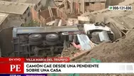 Camión cayó desde una pendiente sobre casas en Villa María del Triunfo