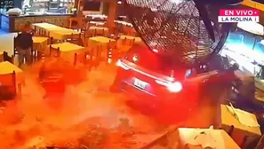 Camioneta irrumpe en restaurante de La Molina y deja dos heridos. Foto y video: Canal N