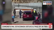 Camioneta mal estacionada detuvo el paso de un tren en Arequipa