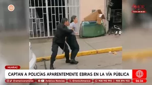 Captan a policías aparentemente ebrias en la vía pública en Huaraz. Foto y video: América Noticias