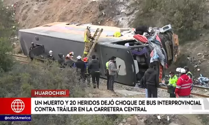 Carretera Central: Un muerto y 20 heridos tras choque entre bus ...