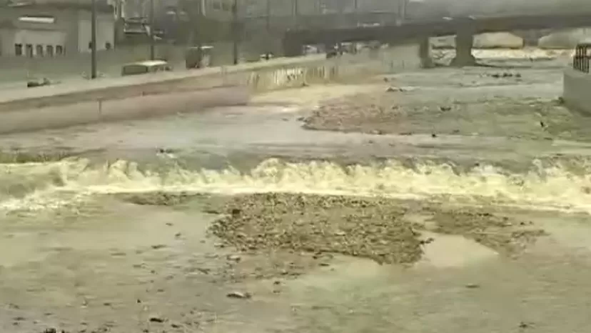 Cauce del río Rímac está invadido de basura y desmonte
