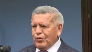 César Acuña justifica sus viajes internacionales